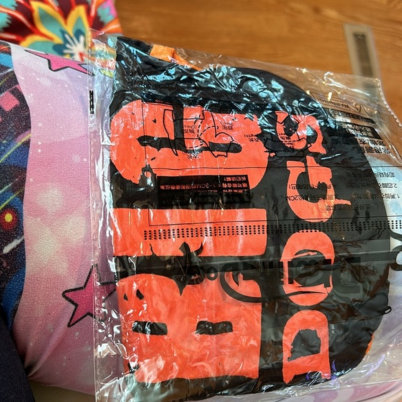 5/$20 Size, small male dog T-shirt - Picture 3 of 3